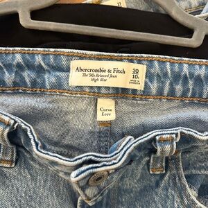 Abercrombie & Fitch High Rise Jeans